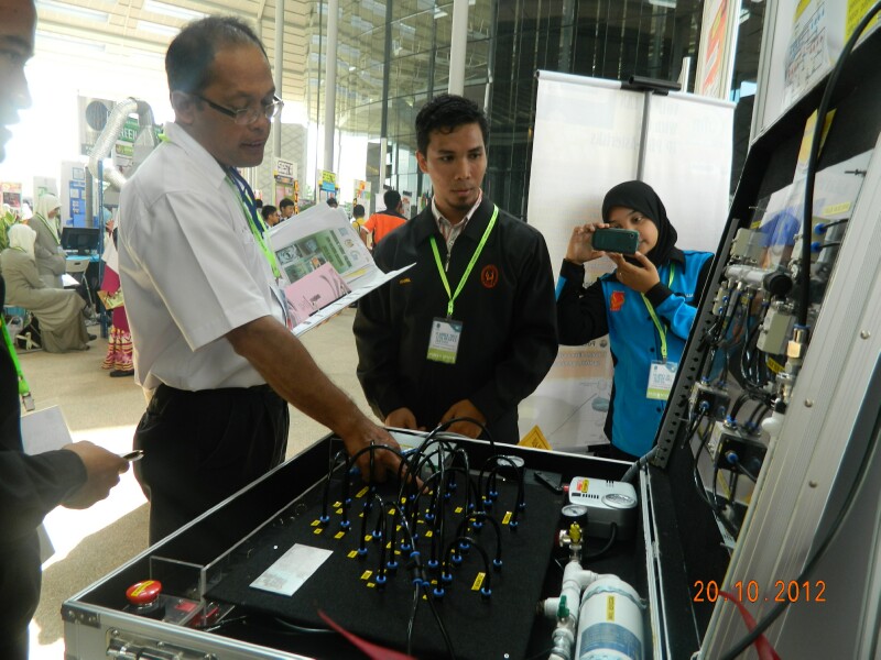 ACADREX2012 - 48 ACADREX2012 - 48